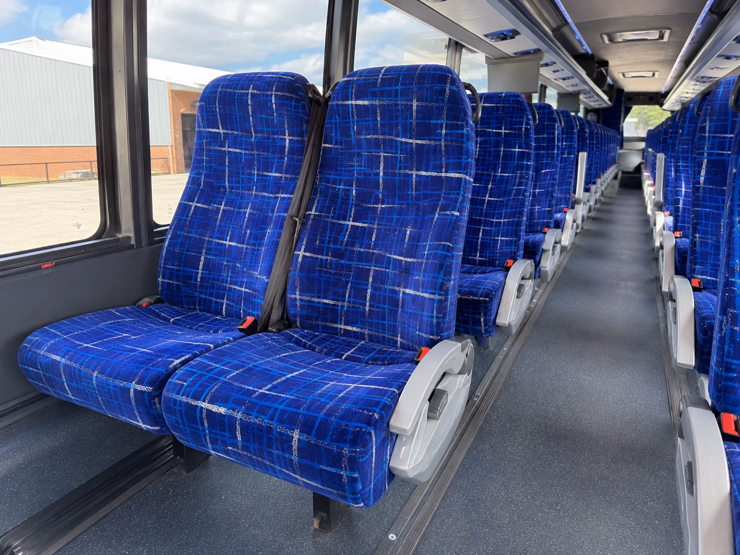 portland airport shuttles for military and government travel