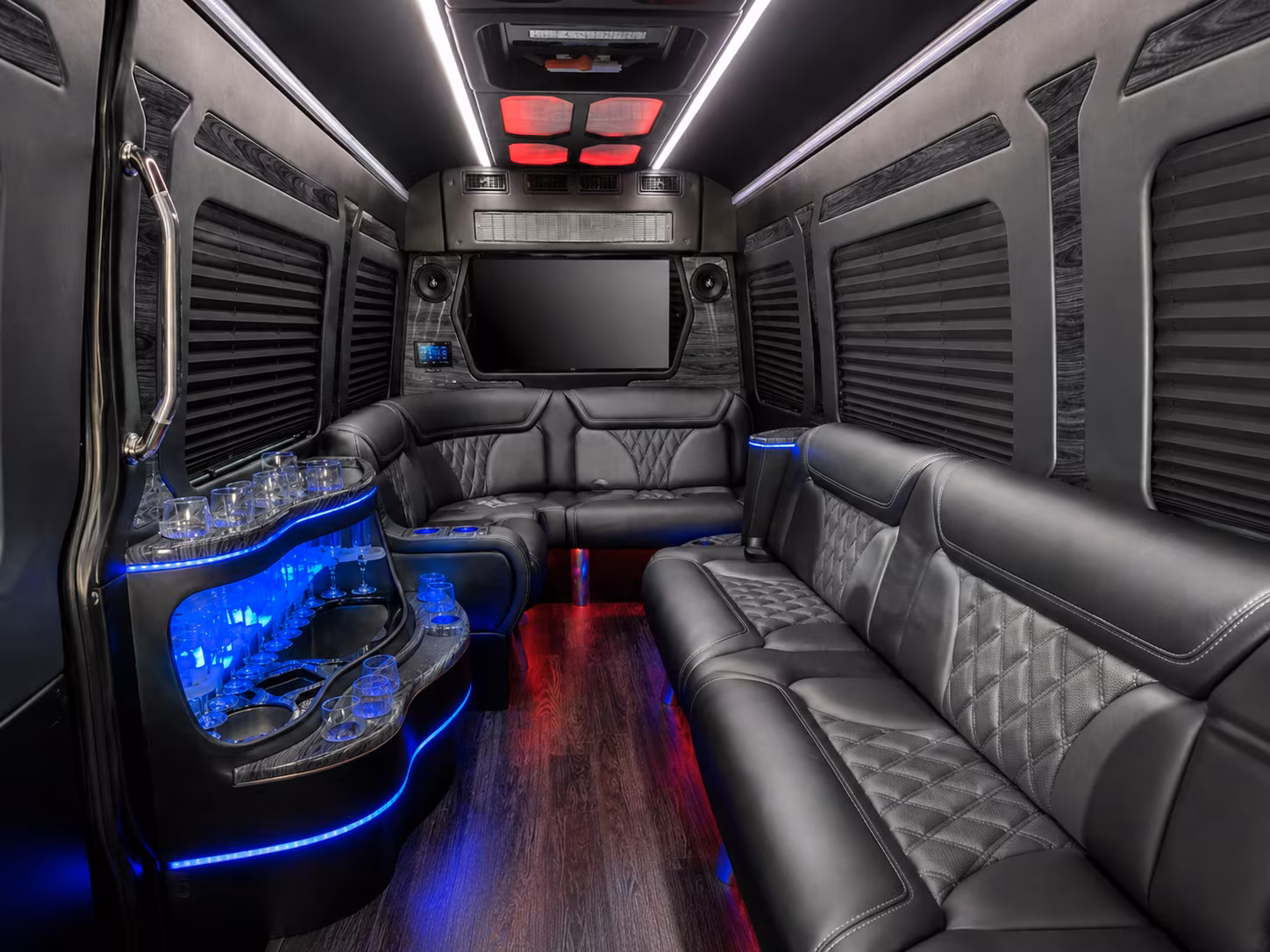portland custom day trip and driving tour bus rentals